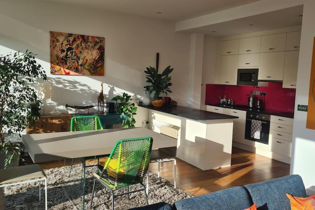 Luxurious Flat Sunny, Quiet, Design, Lift, Balcony Daire Londra Dış mekan fotoğraf